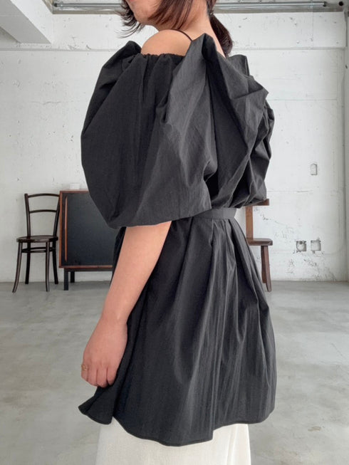 【 予約:4月下旬 】2WAYオフショルブラウス /M262-13055