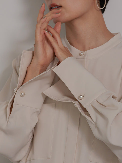 【 予約:11月下~12/上旬 】パールロングシャツOP /5436-488BKK