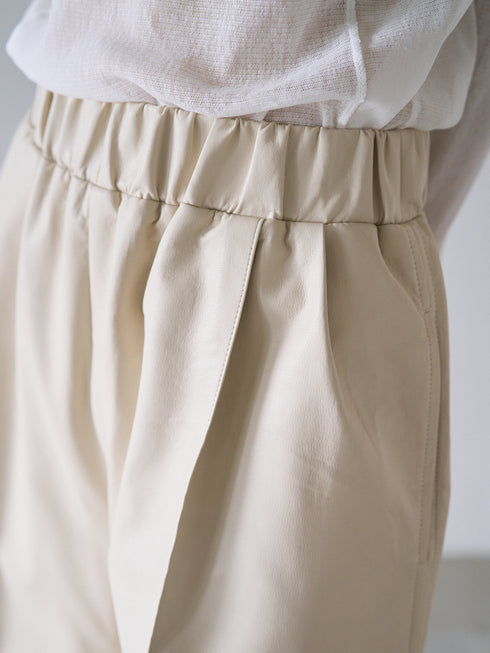 FAUX LEATHER HALF PT /Y251-31008