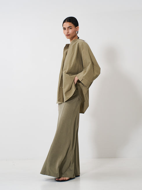 【 予約:2月上旬 】ROUND FORM SHIRT /Y261-11005