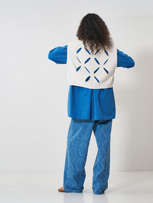 【 予約:2月上旬  】CUT OUT PATTERN VEST /Y261-91012