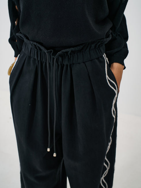 【 予約:2月上旬 】CODE EMBRO PANTS /Y261-32004