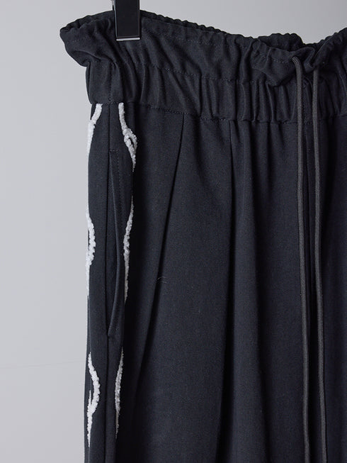 【 予約:2月上旬 】CODE EMBRO PANTS /Y261-32004