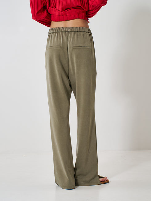 【 予約:2月上旬 】SIDE SLIT SLACKS /Y261-32022