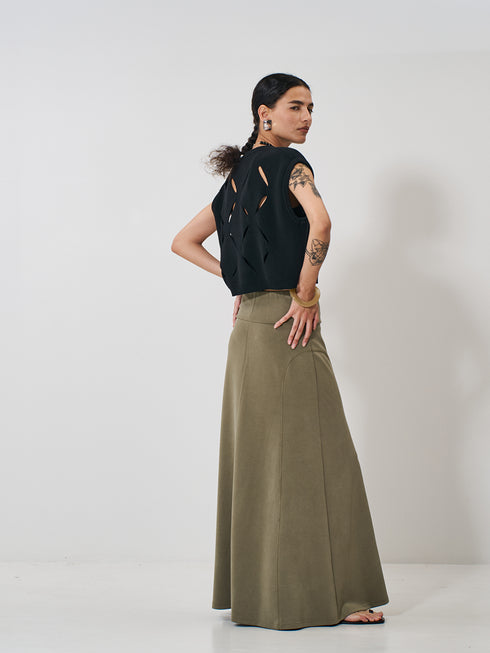 【 予約:2月上旬  】CUT OUT PATTERN VEST /Y261-91012