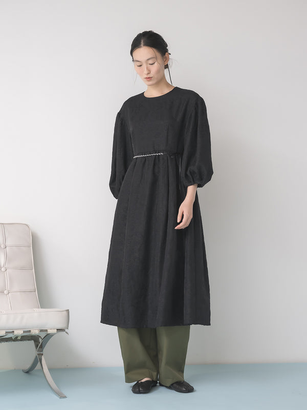 【 予約:1月中旬 】VOLUME DRESS /M264-58174