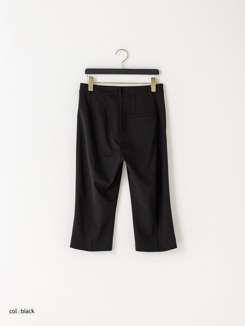【 予約:1月中旬 】LOOSE CAPRI PANTS /M264-38179