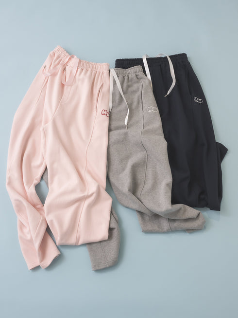 【 予約:1月中旬 】CURVY SWEAT PANTS /M264-38193