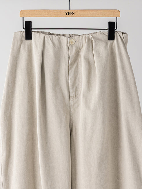 【 予約:11月中旬 】BOX TUCK PEG PANT /Y264-31124