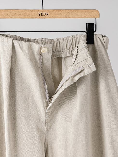 【 予約:11月中旬 】BOX TUCK PEG PANT /Y264-31124