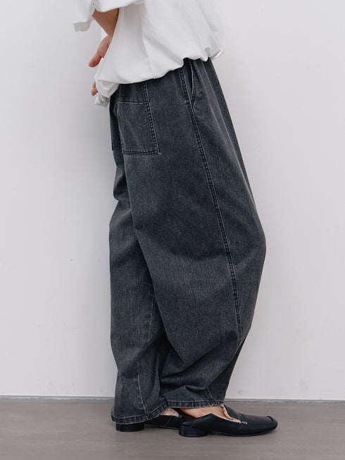 【 予約:11月中旬 】BOX TUCK PEG PANT /Y264-31124