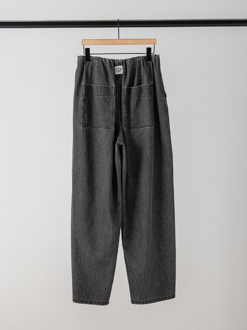 【 予約:11月中旬 】BOX TUCK PEG PANT /Y264-31124