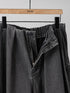 【 予約:11月中旬 】BOX TUCK PEG PANT /Y264-31124