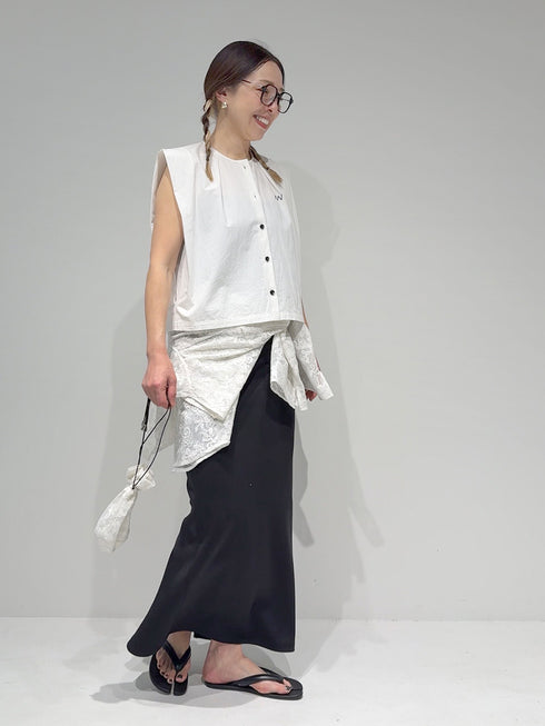 SLEEVELESS SHIRT /Y262-11040