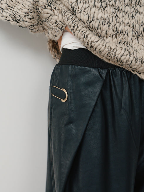 【 予約:11月中旬 】RIB FAUX LEATHER PT /Y264-31117