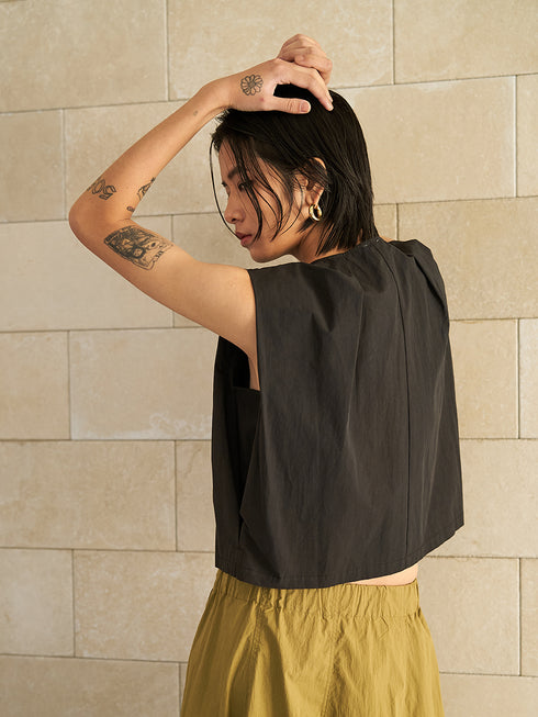 【 予約:5月下旬 】SLEEVELESS SHIRT /Y262-11040