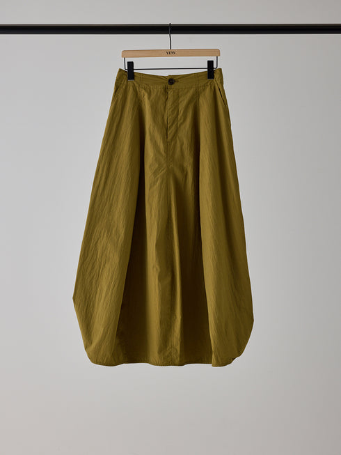 【 予約:5月下旬 】VOLUME CURVE SKIRT /Y262-22052