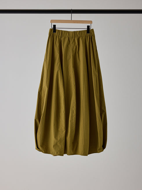 【 予約:5月下旬 】VOLUME CURVE SKIRT /Y262-22052