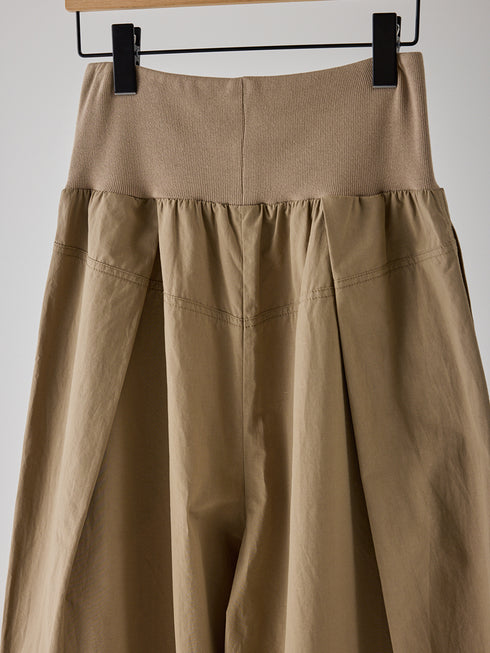 【 予約:5月下旬 】WAIST RIB CURVE PT /Y262-31041