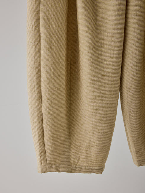 【 予約:5月下旬 】VOLUME CURVE PANTS /Y262-32051