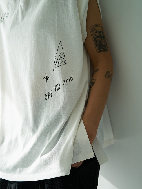 【 予約:5月下旬 】TWIST PRINT TEE /Y262-81058