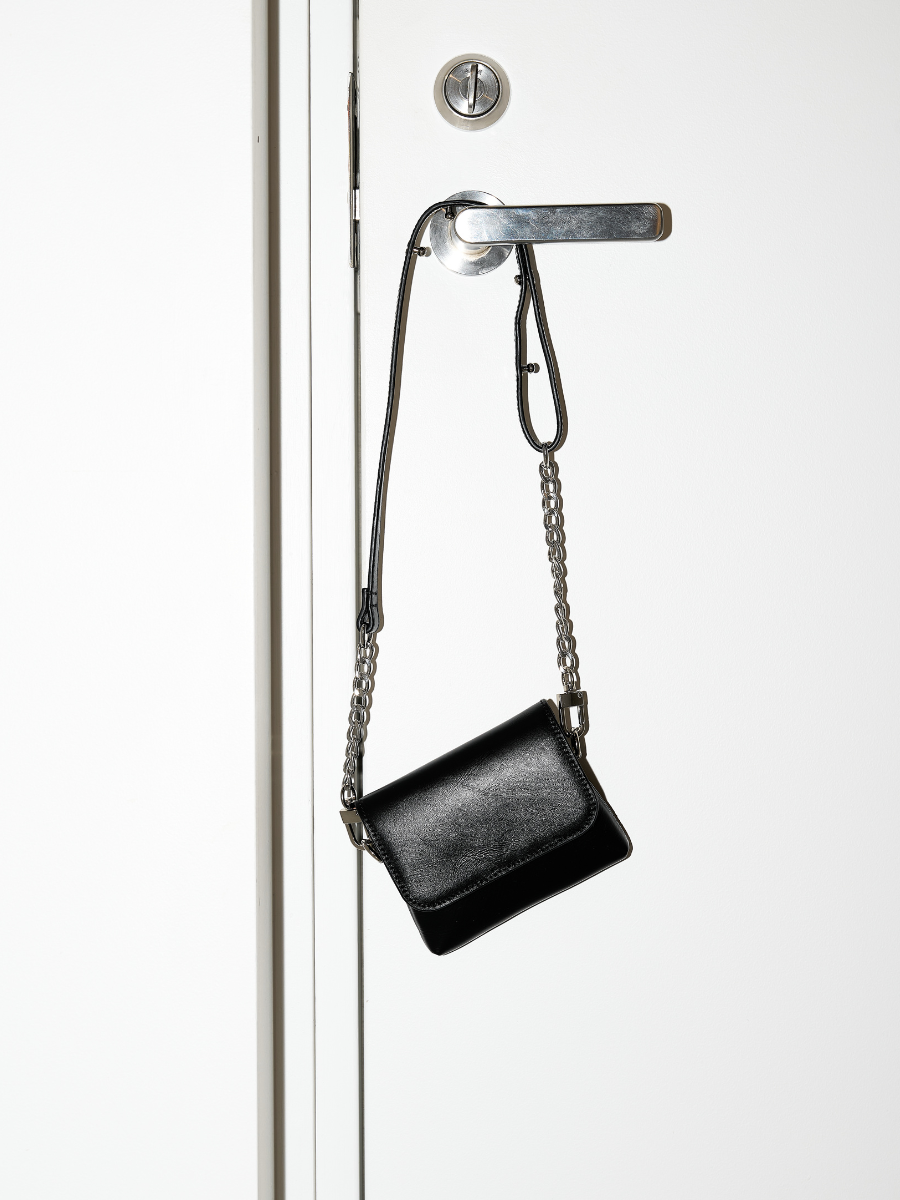 YENN CHAIN BELT POUCH ポーチチェーンレザーベルト4WAY YENN CHAIN YENN CHAIN BELT POUCH ポーチチェーンレザーベルト4WAY YENN CHAIN
